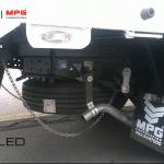 Furgón con bandas interiores en madera