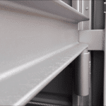 Furgón de camarote con tapa abatible