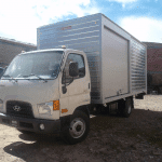 Furgón puertas cortina laterales y vano total Sobre HD 78