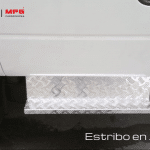 Carrocería tipo Estacas para transporte de Material de Construcción